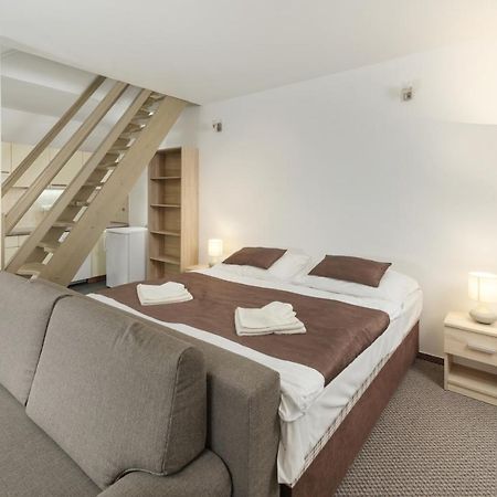 Hotel Na Stare Poste 일렘니체 외부 사진